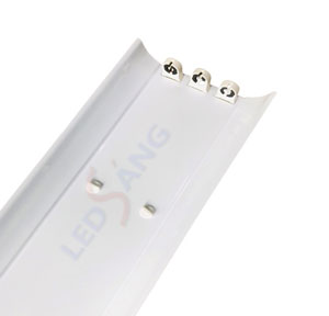 Máng Đèn LED Chóa Ba 1.2m LS-C3-120 cao cấp cho chiếu sáng công nghiệp