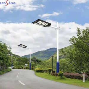 Đèn Đường Năng Lượng Mặt Trời Liền Thể Đôi 500w