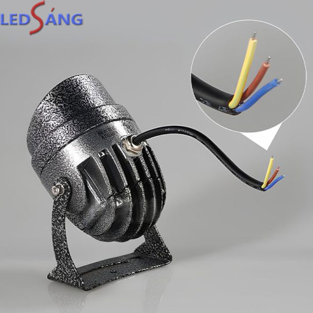Đèn LED Chiếu Cột Mũ Thấu Kính 36W LSCCMTK36